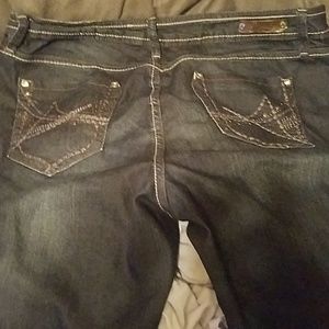 Cute, stretchy jeans